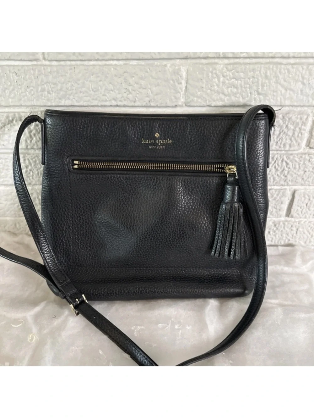 KATE SPADE BLACK PEBBLED LEATHER CHESTER STREET DESSI CROSSBODY